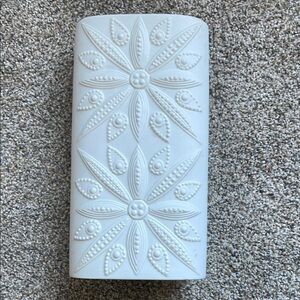 Elegant White Floral Vase